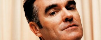 Morrissey, ex-vocalista da banda The Smiths, vai ganhar cinebiografia