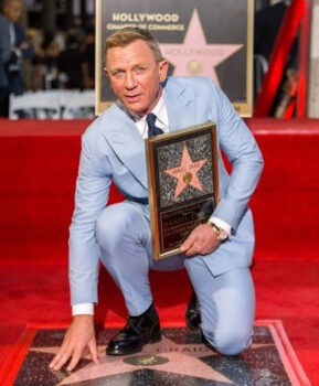 Daniel Craig ganha estrela na Calçada da Fama de Hollywood Daniel Craig ganha estrela na Calçada da Fama de Hollywood