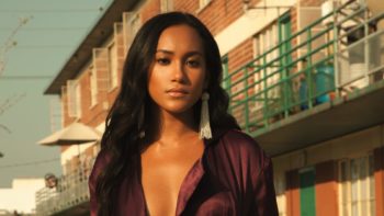 Conheça o elenco de Tem Alguém na Sua Casa, filme de suspense da Netflix Conheça o elenco de Tem Alguém na Sua Casa, filme de suspense da Netflix