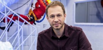 Tiago Leifert deixa a Rede Globo; Tadeu Schmidt é cogitado para o BBB Tiago Leifert deixa a Rede Globo; Tadeu Schmidt é cogitado para o BBB