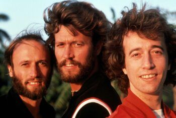 Ridley Scott dirigirá filme biográfico dos Bee Gees, informa o Deadline