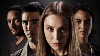 Carla Diaz e equipe celebram vitória no SEC Awards 2024 com “A Menina que Matou os Pais – A Confissão” Carla Diaz e equipe celebram vitória no SEC Awards 2024 com “A Menina que Matou os Pais – A Confissão”